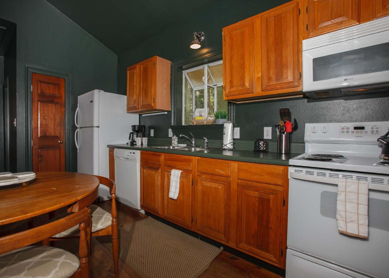 Porch Lane Cottage F Fairhope Bagian luar foto